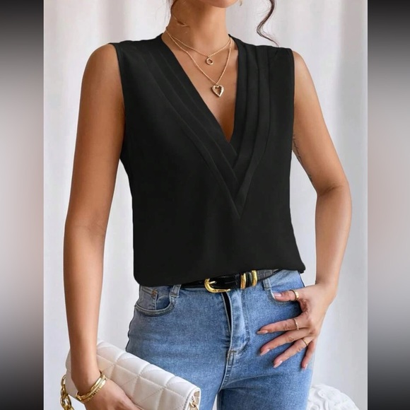 Luxe V neck blouse - Picture 5 of 15